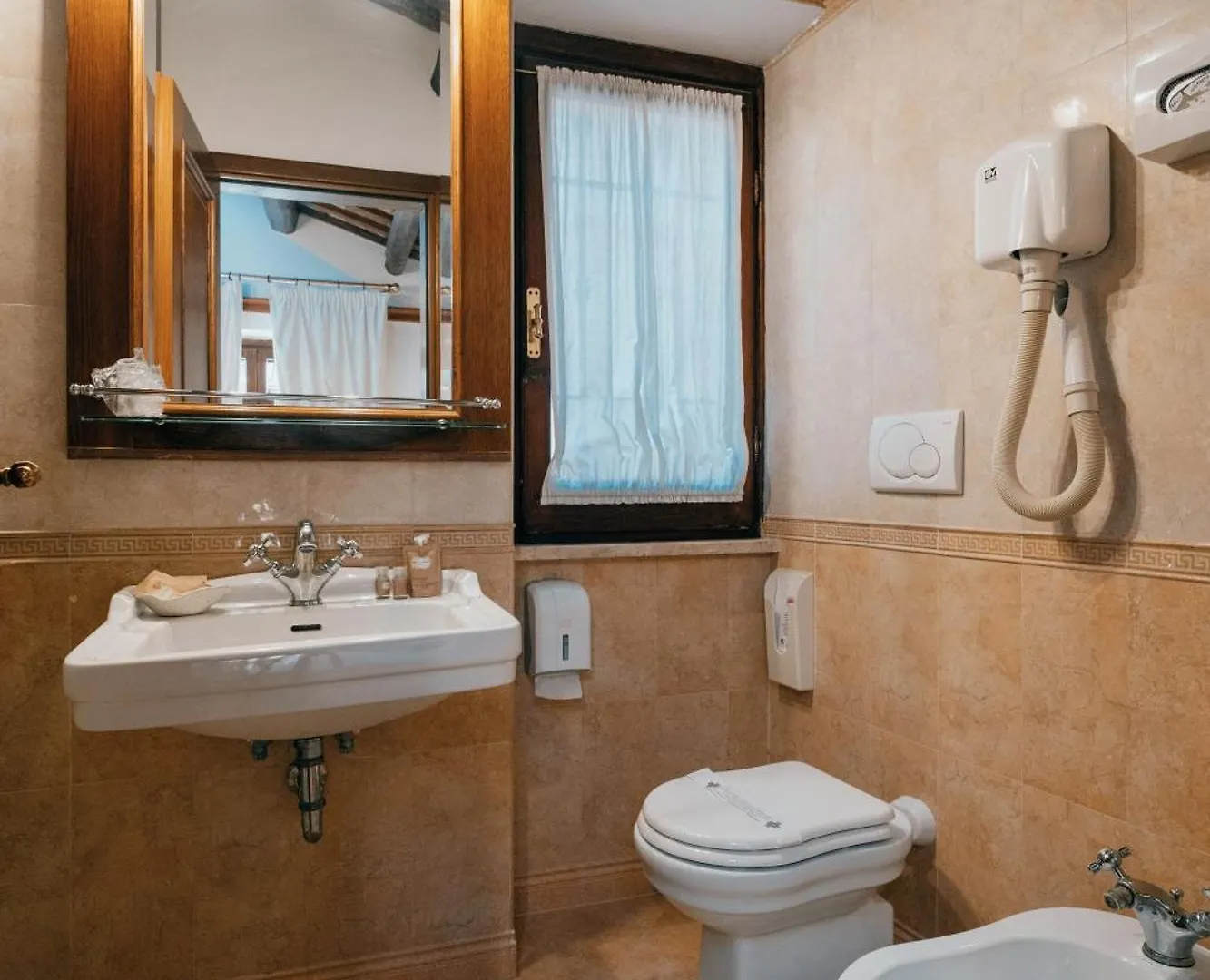 Hotel Pantheon Rome